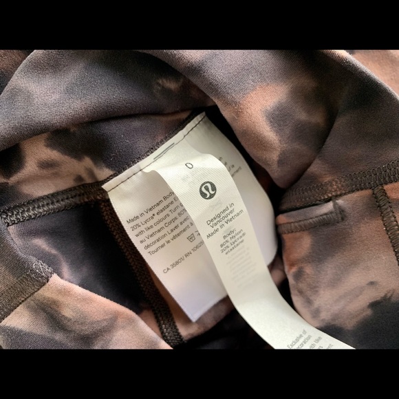 Lululemon Align Short 8" *Diamond Dye
Diamond Dye Graphite Grey Pink Pas… - Picture 12 of 14